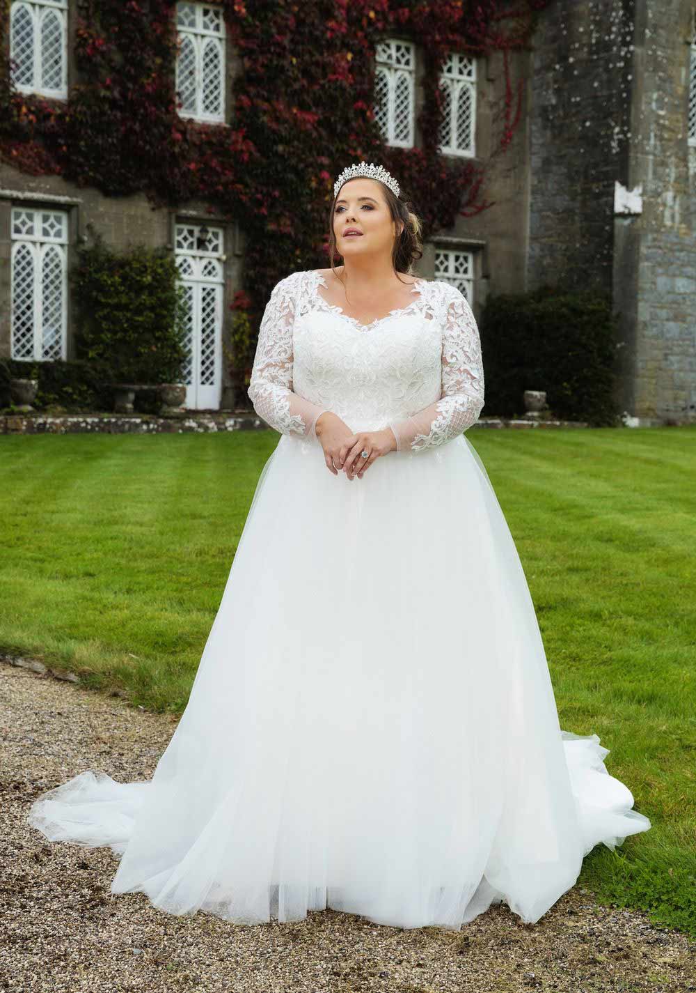 Junes Bridal Wear & Kilt Hire